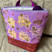 Load image into Gallery viewer, XL  Zipper project bag - Mauve and gold
