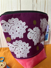 Load image into Gallery viewer, Yarn bowl- Sheepies