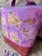 Load image into Gallery viewer, XL  Zipper project bag - Mauve and gold
