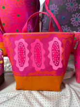 Load image into Gallery viewer, XL Zipper project bag - Pink and orange print