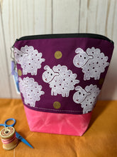 Load image into Gallery viewer, Yarn bowl- Sheepies