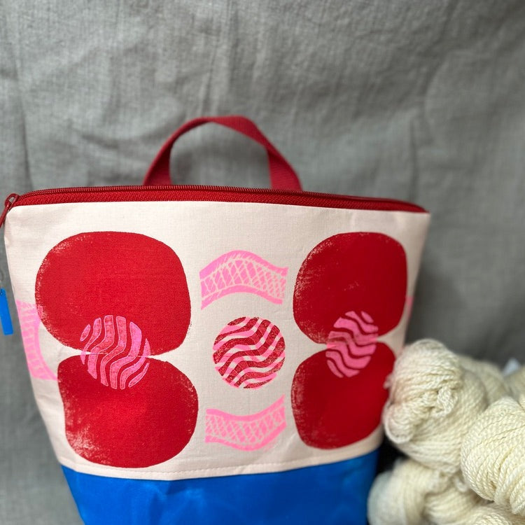 XL  Zipper project bag - Pink and red shapes