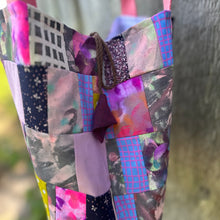 Load image into Gallery viewer, Patchwork tote - Allium