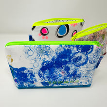 Load image into Gallery viewer, Notions bag with sturdy waxed canvas bottom - Drop cloth collection