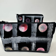 Load image into Gallery viewer, Notions bag with sturdy waxed canvas bottom - scrappy linen bags