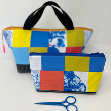 Load image into Gallery viewer, Notions bag with sturdy waxed canvas bottom - Patchwork cotton