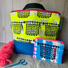 Load image into Gallery viewer, XL Zipper project bag - swatch!
