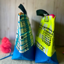 Load image into Gallery viewer, XL Zipper project bag - swatch!