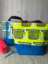 Load image into Gallery viewer, XL Zipper project bag - swatch!