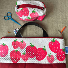 Load image into Gallery viewer, L Zipper project bag- Strawberry