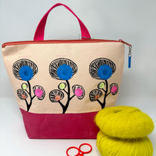 Load image into Gallery viewer, XL Zipper project bag - Bright flower print