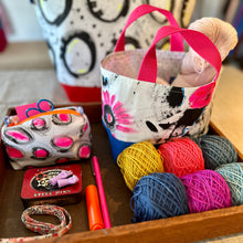 Load image into Gallery viewer, Square tote