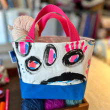 Load image into Gallery viewer, Square tote