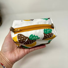 Load image into Gallery viewer, Mini boxy bottom notions bag - Cute Acorns