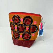 Load image into Gallery viewer, Yarn bowls