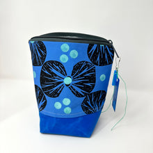 Load image into Gallery viewer, Yarn bowls