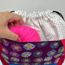 Load image into Gallery viewer, Drawstring Tote - Flowers with a bit of gold