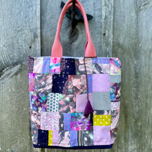 Load image into Gallery viewer, Patchwork tote - Allium
