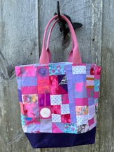 Load image into Gallery viewer, Patchwork tote - Sweet pea
