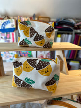 Load image into Gallery viewer, Mini boxy bottom notions bag - Cute Acorns
