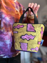 Load image into Gallery viewer, Small Tote - Zipper closure - Multiple prints

