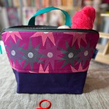 Load image into Gallery viewer, L zipper project bag- Stars
