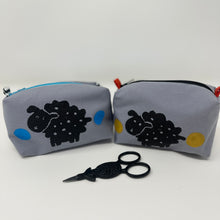 Load image into Gallery viewer, Mini Boxy bottom notions bag - SHEEPIES.
