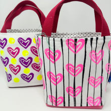 Load image into Gallery viewer, Small Tote - Hearts
