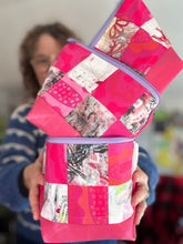 Load image into Gallery viewer, Zipper scrappy bag
