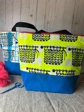 Load image into Gallery viewer, XL  Zipper project bag - swatch!
