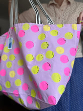 Load image into Gallery viewer, Festival shopping bag - Mauve with dots
