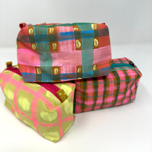 Load image into Gallery viewer, Mini boxy bottom notions bag - Dots
