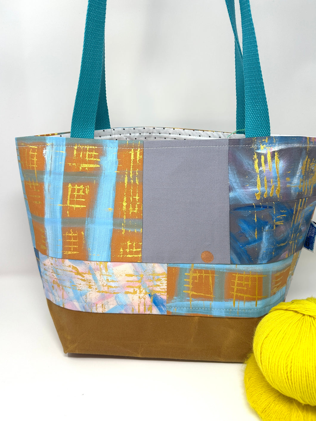 Medium scrappy tote
