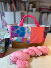 Load image into Gallery viewer, The Roly-poly tote - Patchwork
