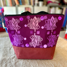 Load image into Gallery viewer, XL  Zipper project bag - Art Deco leaves
