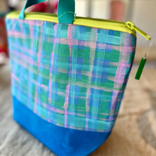 Load image into Gallery viewer, XL project bag - Blue check
