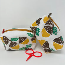Load image into Gallery viewer, Mini boxy bottom notions bag - Cute Acorns
