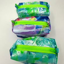 Load image into Gallery viewer, Mini Boxy bottom notions bags - Painted fabric- plaid - greens and purple
