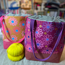 Load image into Gallery viewer, Large drawstring bag -Daisies and dots.
